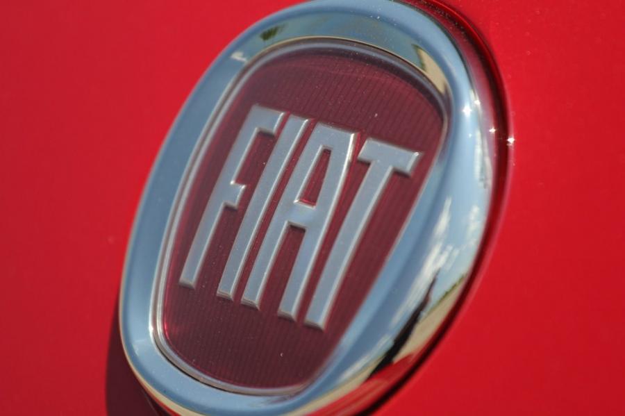  Fiat 500C 2012 года  (фото 81 из 98)